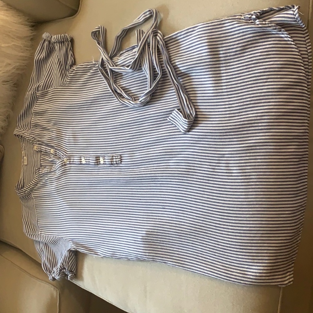 Gap size small blue and white pin striped dress